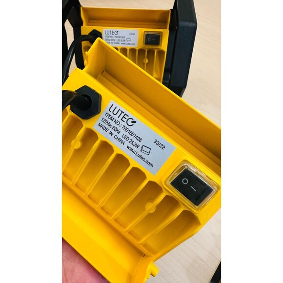 LUTEC 2 Pack 2500LM Led Work Light with Hexagon Stand, Waterproof Portable Light - Picture 5 of 6